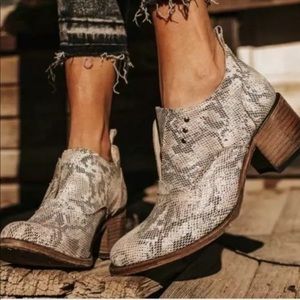 FREEBIRD By Steven Snake Skin Sadie Ankle Boot